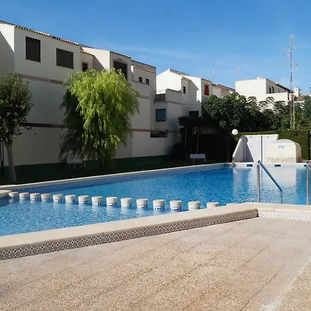House With 3 Bedrooms In Guardamar Del Segura, With Pool Access, Furni דירה
