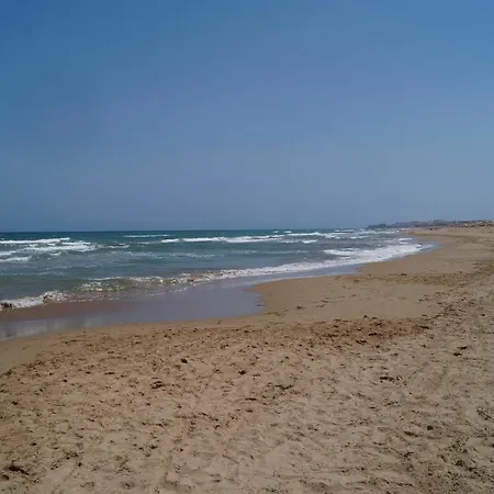 House With 3 Bedrooms In Guardamar Del Segura, With Pool Access, Furni דירה