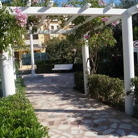 House With 3 Bedrooms In Guardamar Del Segura, With Pool Access, Furni גוארדמר דל סגורה